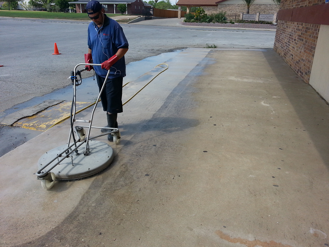 Commercial Pressure Washing